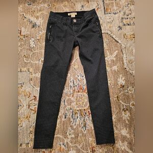 Democracy ab technology sz 4, blue and black houndstooth,  super cute with